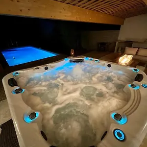  Villa Avec Jacuzzi Et Piscine